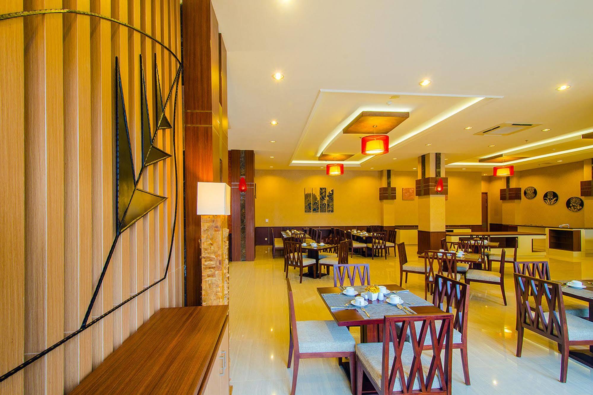 Hotel Noormans 3*